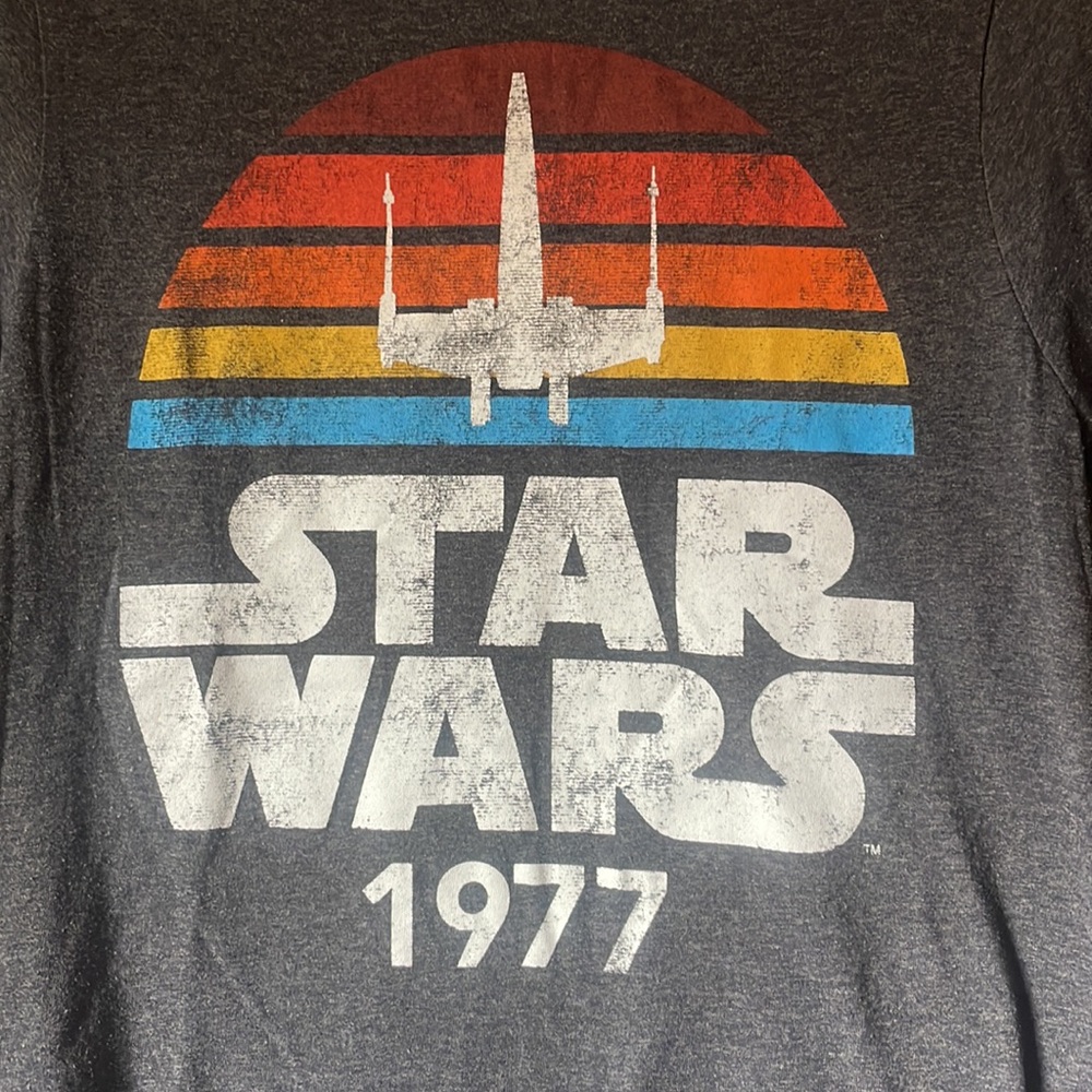 Star Wars 1977 Graphic Tee - Picture 2 of 4
